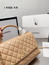 Load image into Gallery viewer, CC643 Coco Handle / Mediun Size
