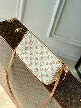 Load image into Gallery viewer, LB695 Maxi Multi Pochette Accessoires / HIGHEST QUALITY VERSION
