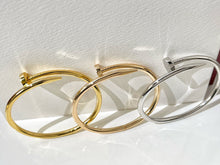 Load image into Gallery viewer, JW580 Juste un Clou Bracelet
