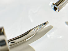 Load image into Gallery viewer, JW580 Juste un Clou Bracelet
