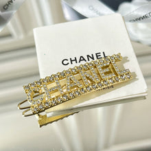 Load image into Gallery viewer, JW596 CC Hairpin
