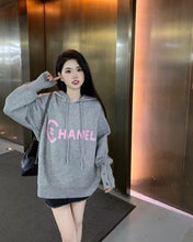 Load image into Gallery viewer, CLTH304 CC Sweater
