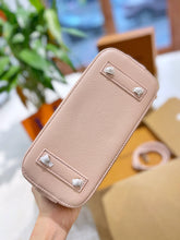 Load image into Gallery viewer, LB721 Alma BB /  9.3 x 6.9 x 4.5 inches
