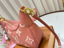 Load image into Gallery viewer, LB724 Bagatelle / 8.7 x 5.5 x 3.5 inches
