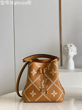 Load image into Gallery viewer, LB655 NéoNoé BB / HIGHEST QUALITY VERSION / 7.9x7.9x5.1inches
