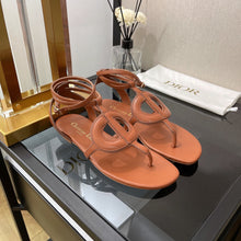 Load image into Gallery viewer, SE843 DR D-Club Sandals / Size4-11
