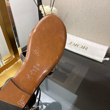 Load image into Gallery viewer, SE844 DR D-Club Sandals / Size4-11

