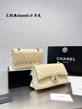 Load image into Gallery viewer, CC650 Classic Handbag / 6 × 9.9 × 2.5 in
