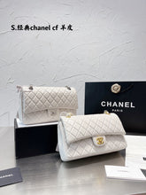 Load image into Gallery viewer, CC650 Classic Handbag / 6 × 9.9 × 2.5 in
