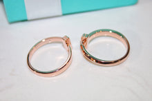 Load image into Gallery viewer, JW631 T1 Rings
