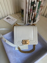 Load image into Gallery viewer, CC526 MINI Boy/HIGHEST QUALITY VERSION 7.1x5.1x2.6inch
