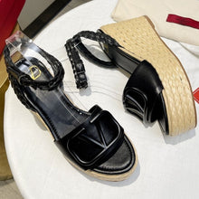 Load image into Gallery viewer, SE978 VLTN Sandals / Size5-11

