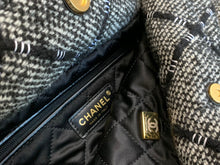 Load image into Gallery viewer, CC626 CC 22 Handbag NEW / HIGHEST QUALITY VERSION / Small Size
