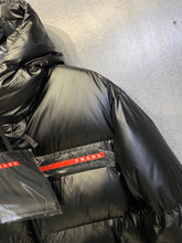 Load image into Gallery viewer, CLTH275 Light Nylon convertible down jacket for Men
