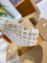 Load image into Gallery viewer, LB722 Alma BB /  9.3 x 6.9 x 4.5 inches
