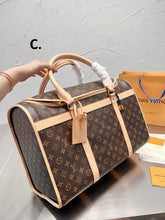 Load image into Gallery viewer, LB699 Dog Bag S(15.3x11.8x7.2inch)/M(17.3 x 12.6 x 9.1 inches)
