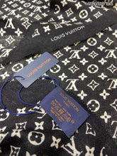 Load image into Gallery viewer, CLTH243 Scarves / 25x150cm(9.8x59inch)
