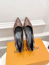 Load image into Gallery viewer, SE807 Pointed Toe Flats / Size4-11
