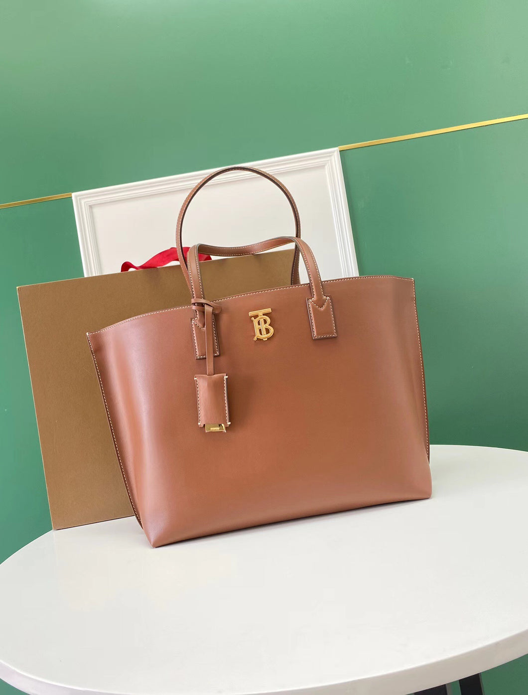 BUR094 Medium Monogram Motif Leather Tote / 34 x 14 x 28cm/13.4 x 5.5 x 13.4in