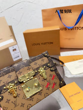 Load image into Gallery viewer, LB728 Petite Malle /  7.9 x 4.9 x 2.4 inches
