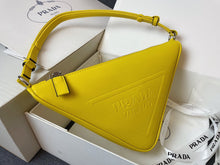 Load image into Gallery viewer, PD165 Triangle Leather Pouch / 10.2x6.3x2inch
