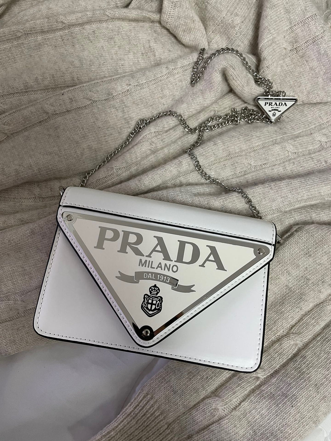 PD155 Shoulder Bag / 6.7x3.7x1.4inch