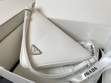 Load image into Gallery viewer, PD167 Triangle Leather Pouch / 10.2x6.3x2inch
