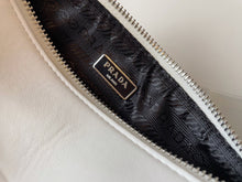 Load image into Gallery viewer, PD167 Triangle Leather Pouch / 10.2x6.3x2inch
