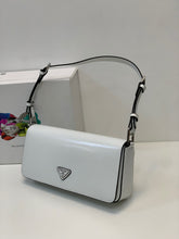 Load image into Gallery viewer, PD158 Brushed Leather Femme Bag / 10.2x4.7x1.9inch
