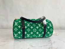 Load image into Gallery viewer, LB684 Papillon / HIGHEST QUALITY VERSION / 12.2 x 5.9 x 5.9 inches
