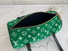 Load image into Gallery viewer, LB684 Papillon / HIGHEST QUALITY VERSION / 12.2 x 5.9 x 5.9 inches
