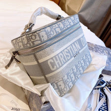 Load image into Gallery viewer, DR248 DiorTravel Vanity Case /  9.5 x 6.5 x 5.5 inches
