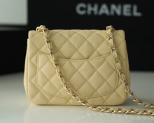 Load image into Gallery viewer, CC537 Classic Flap / Extra mini / HIGHEST QUALITY VERSION / 5.3x6.7x3.2inch
