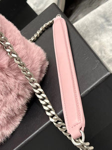 YSK192 Puffer Small Chain Bag in Quilted Shearling