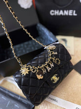 Load image into Gallery viewer, CC652 Small Classic Handbag / 8.6x5.7x2.4inch
