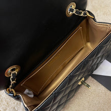 Load image into Gallery viewer, CC652 Small Classic Handbag / 8.6x5.7x2.4inch
