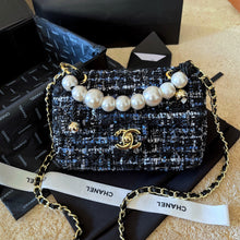 Load image into Gallery viewer, CC654 Small Pearl Handbag / 8.6x5.7x2.4inch
