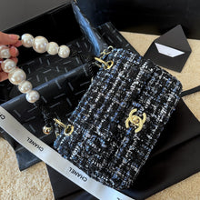 Load image into Gallery viewer, CC654 Small Pearl Handbag / 8.6x5.7x2.4inch

