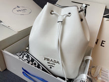 Load image into Gallery viewer, PD176 Leather bucket bag / 7.9x9.8x5.5inch
