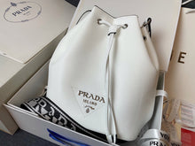 Load image into Gallery viewer, PD176 Leather bucket bag / 7.9x9.8x5.5inch
