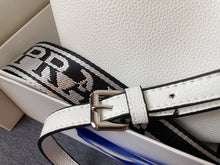 Load image into Gallery viewer, PD176 Leather bucket bag / 7.9x9.8x5.5inch
