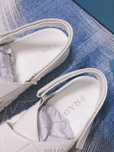 Load image into Gallery viewer, SE856 PD Quilted Nappa Leather Flatform Sandals / Size4-9
