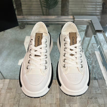 Load image into Gallery viewer, SE983 CC Sneakers / Sneaker Boots
