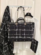 Load image into Gallery viewer, CC656 Large Shopping Bag / HIGHEST QUALITY VERSION / 11.7 × 19.5 × 8.6 in
