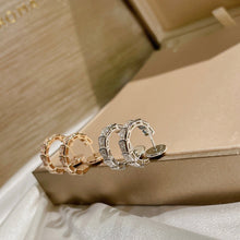 Load image into Gallery viewer, JW565 Serpenti Earrings
