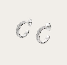 Load image into Gallery viewer, JW565 Serpenti Earrings
