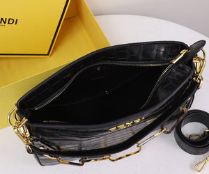 FF153 Fendi O’Lock Zipper / 13.8x5.5x9inch