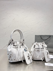 BCG037 Le Cagole Bucket Bag / SizeXS/S