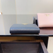 Load image into Gallery viewer, PD191 Small Leather Wallet / 4.3x3.5inch
