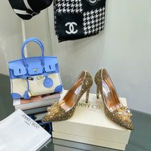 Load image into Gallery viewer, SE984 Avril Crystal Covered Pointy Toe Pumps / Size4-10
